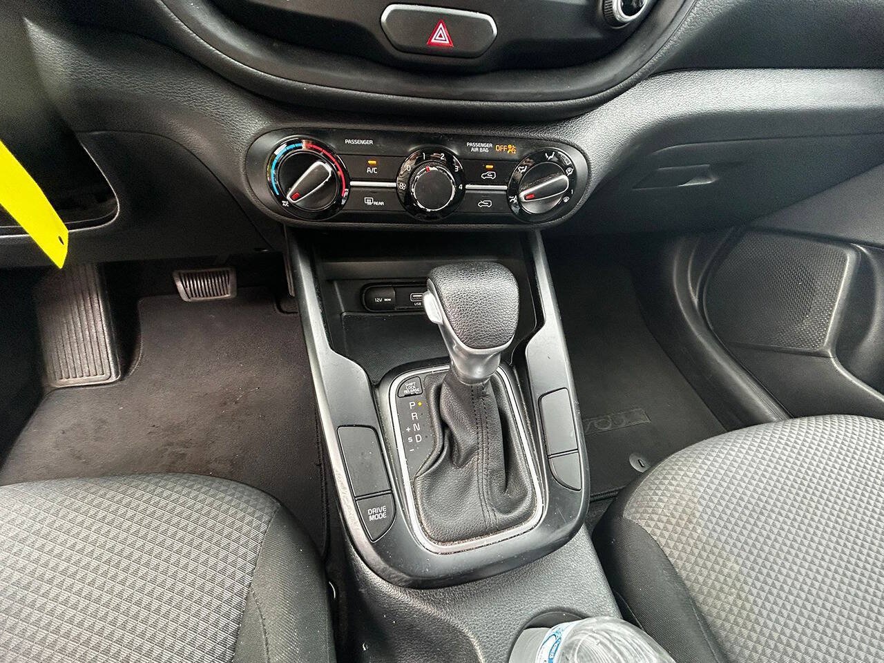Used 2020 Kia Soul LX FWD image 9