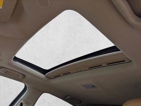 Used 2019 Buick Encore Essence w/ Experience Buick Package image 16