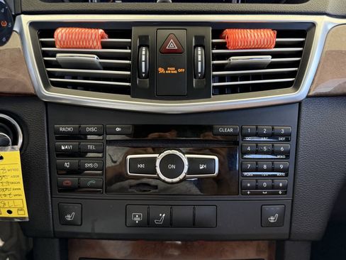 Used 2013 Mercedes-Benz E 350 BlueTEC Sedan image 14
