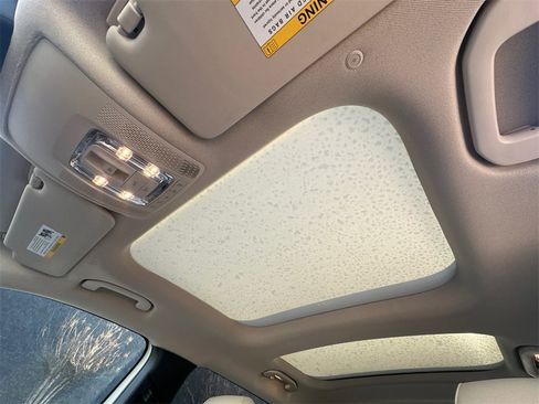 Certified 2022 Mercedes-Benz GLB 250 image 8