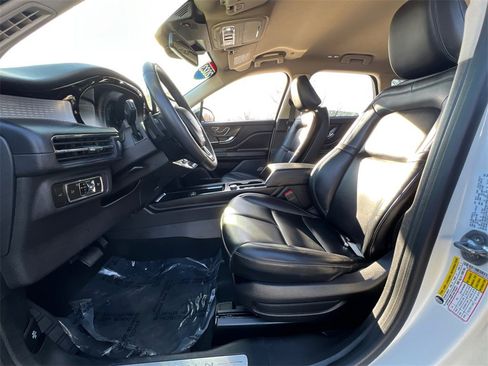 Used 2023 Lincoln Corsair AWD image 26