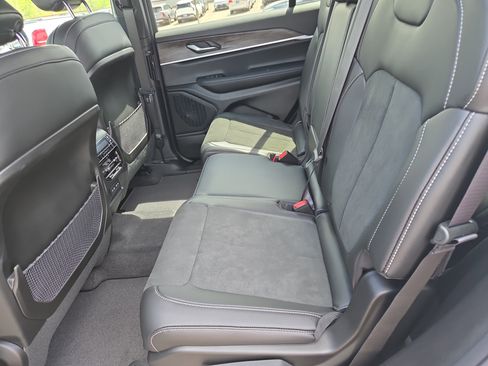 New 2026 Jeep Grand Cherokee L 4WD image 6