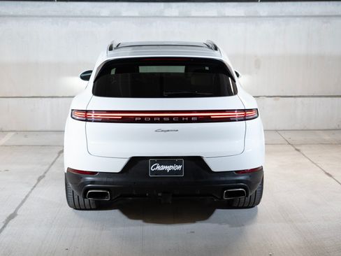 Certified 2026 Porsche Cayenne AWD/4WD image 10
