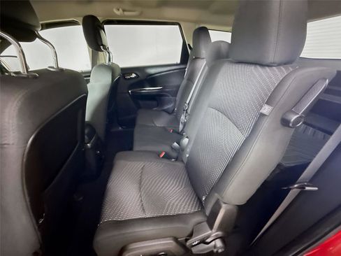 Used 2019 Dodge Journey SE w/ Premium Group image 11