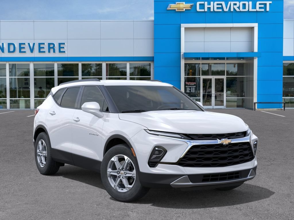 New 2026 Chevrolet Blazer LT w/ Convenience Package FWD image 9