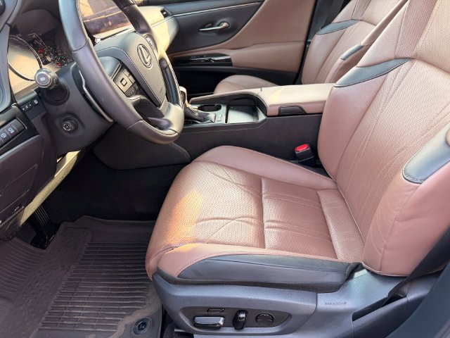 Certified 2023 Lexus ES 300h w/ Accessory Package (Z1) FWD image 14