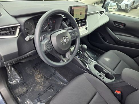 Used 2024 Toyota Corolla LE FWD image 10