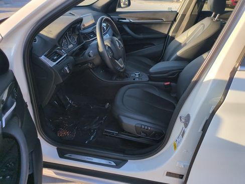 Used 2018 BMW X1 sDrive28i w/ Convenience Package FWD image 17