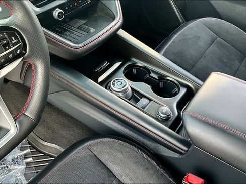 Used 2025 Ford Explorer ST AWD/4WD image 18