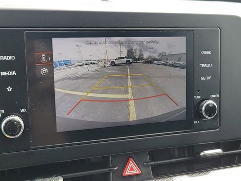Used 2025 Kia Sportage LX FWD image 29