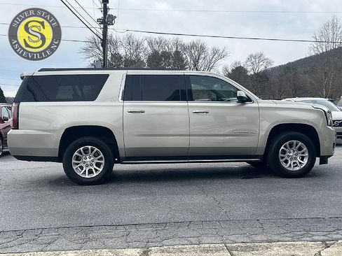 Used 2017 GMC Yukon XL SLT image 7
