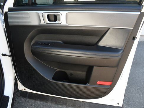 Used 2025 Hyundai Santa Fe SEL image 23