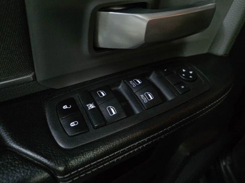 Used 2022 RAM 2500 Big Horn RWD image 28