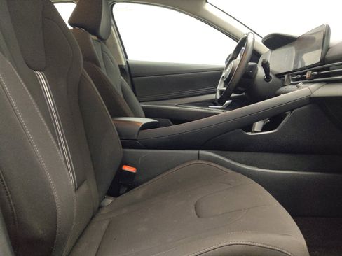 Used 2023 Hyundai Elantra SEL w/ Convenience Package FWD image 21