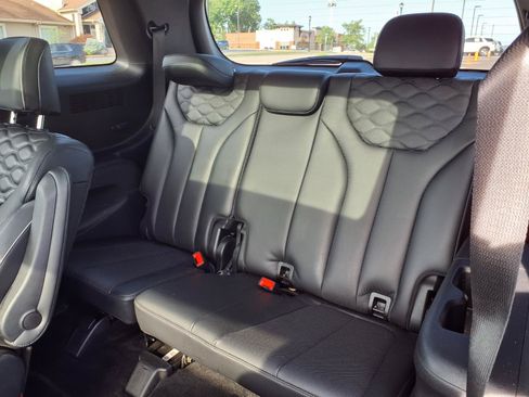 Used 2021 Hyundai Palisade Limited FWD image 25