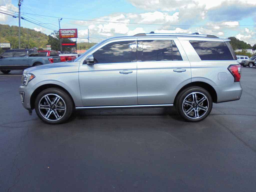 Used 2021 Ford Expedition Limited RWD image 1