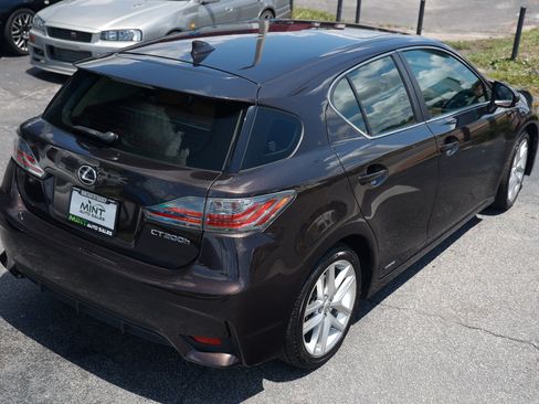 Used 2016 Lexus CT 200h w/ Navigation Package FWD image 15
