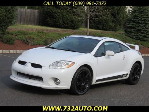 Used 2008 Mitsubishi Eclipse SE image 1