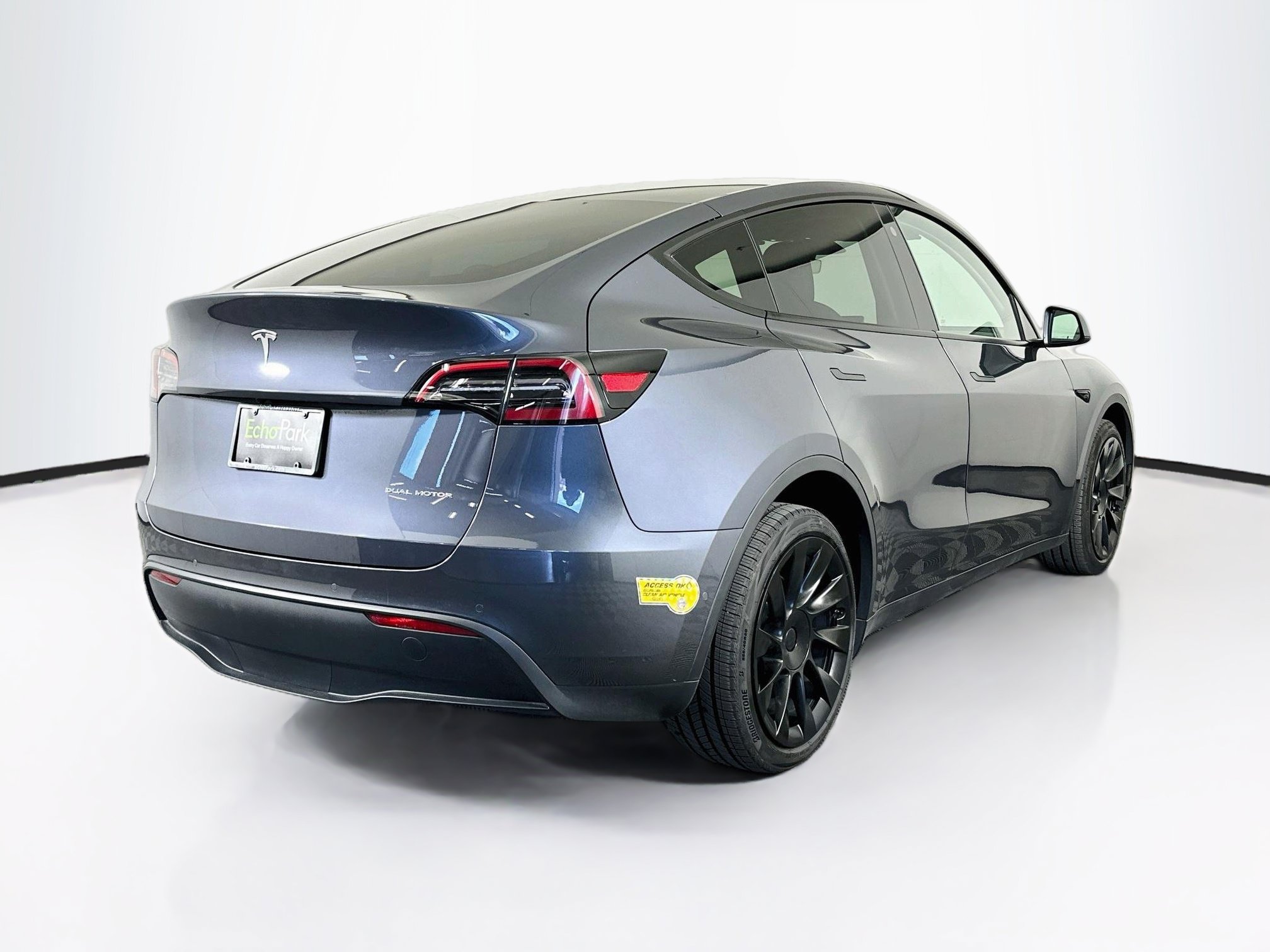 Used 2022 Tesla Model Y Long Range AWD/4WD image 9