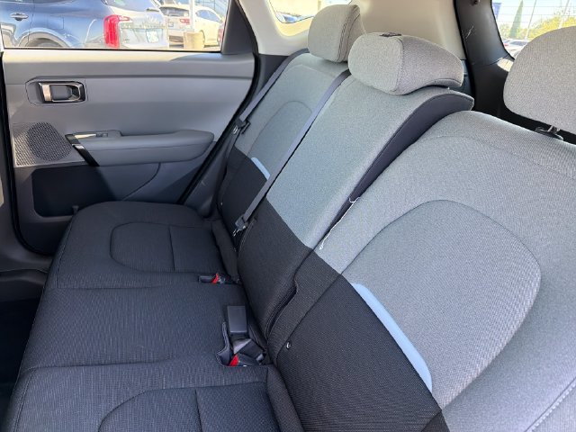 New 2027 Kia Seltos S FWD image 21