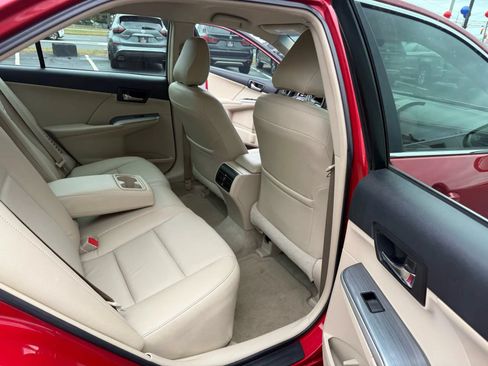 Used 2014 Toyota Camry XLE FWD image 37