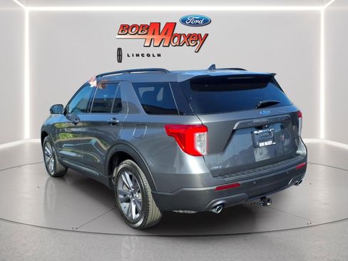 Used 2023 Ford Explorer XLT w/ Equipment Group 202A AWD/4WD image 6