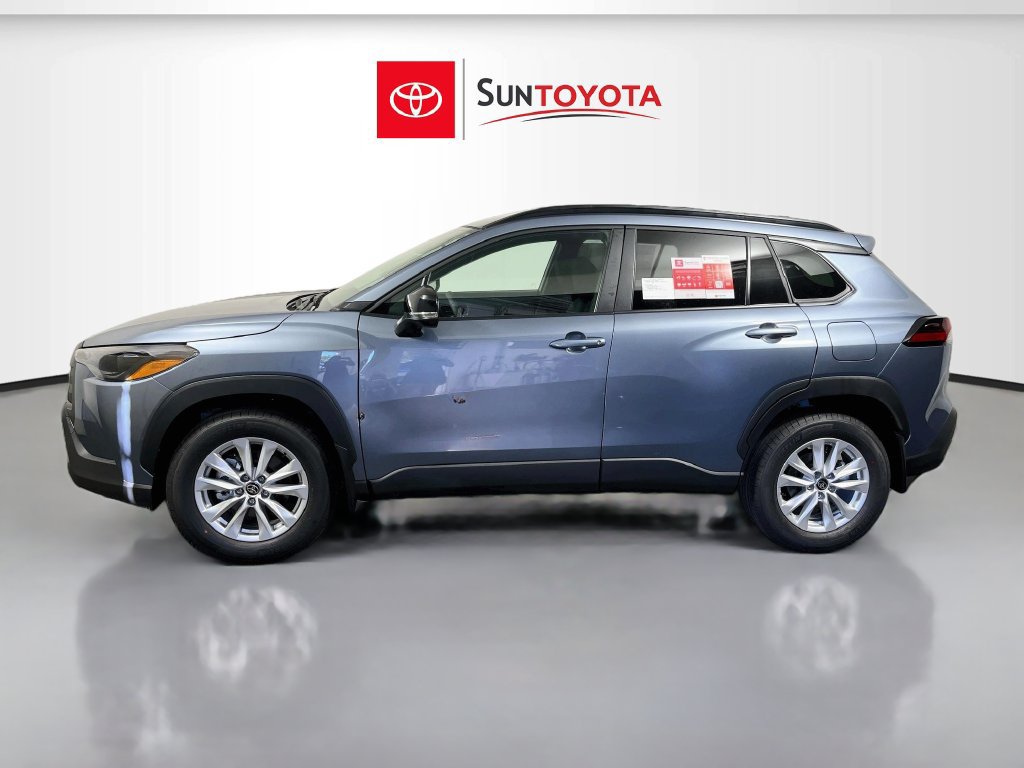 New 2026 Toyota Corolla Cross LE w/ Moonroof Package FWD image 6
