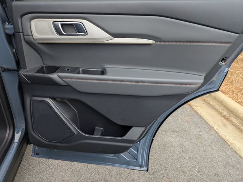 New 2026 Ford Explorer Active image 32