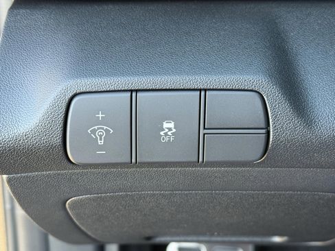 New 2025 Hyundai Elantra Sport image 18