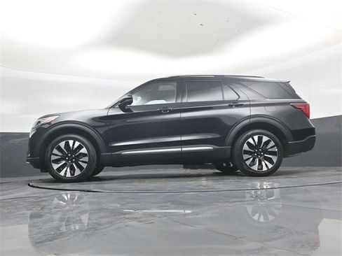 Used 2025 Ford Explorer Platinum w/ LUX Leather Package image 48