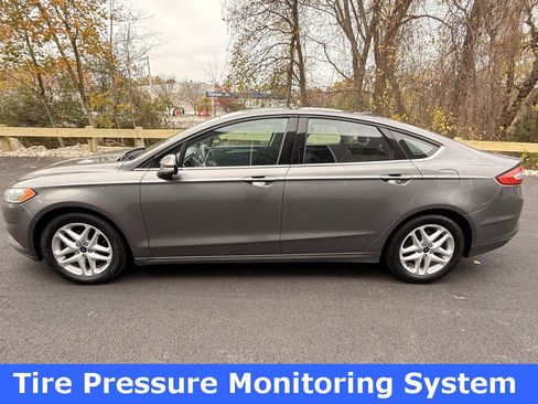 Used 2014 Ford Fusion SE image 5