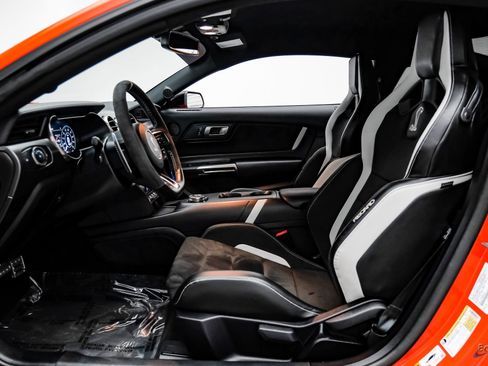 Used 2022 Ford Mustang Shelby GT500 w/ Technology Package RWD image 37