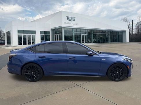 Used 2021 Cadillac CT5 V w/ Premium Package RWD image 2