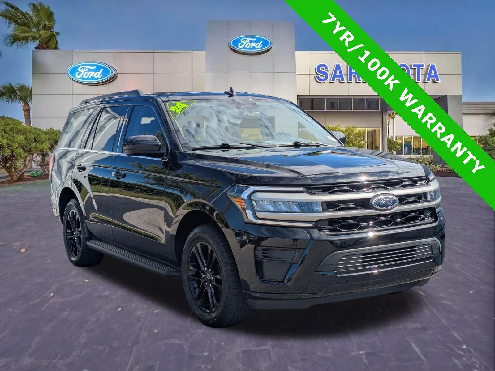Used 2024 Ford Expedition XLT RWD image 1