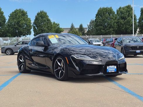 Used 2021 Toyota Supra Premium w/ Driver Assist Package RWD image 4