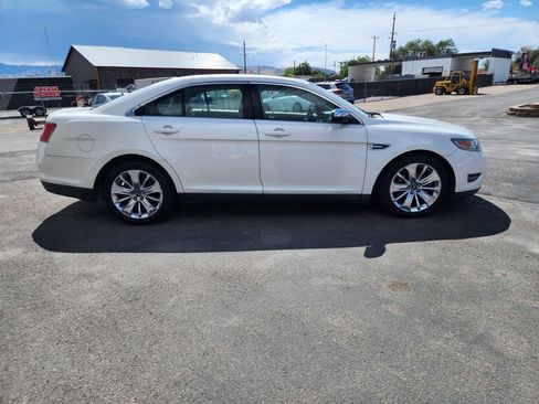Used 2012 Ford Taurus Limited FWD image 4
