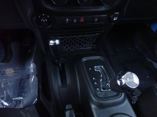 Used 2017 Jeep Wrangler Unlimited Rubicon AWD/4WD image 20
