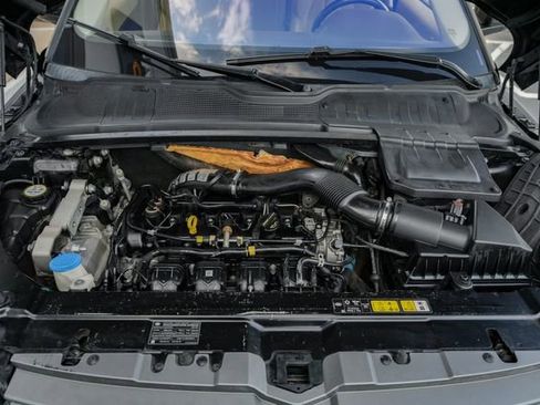 Used 2015 Land Rover Range Rover Evoque Pure image 21