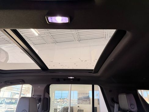 Used 2023 Chevrolet Tahoe RST image 39