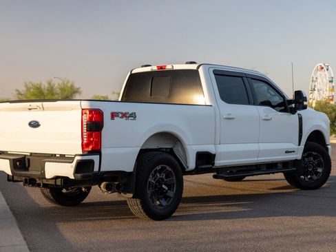 Used 2023 Ford F250 Lariat w/ Lariat Ultimate Package AWD/4WD image 8