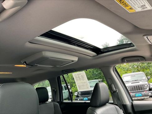 Used 2022 Honda Pilot Touring image 22