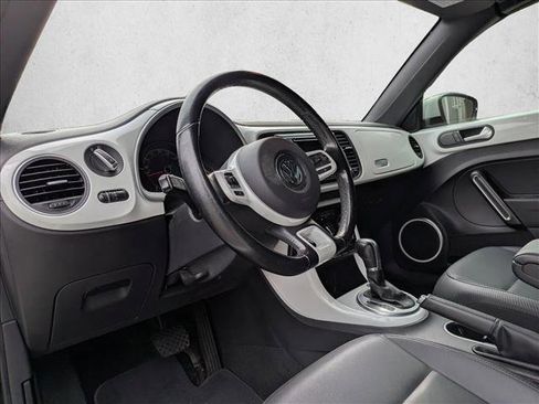 Used 2018 Volkswagen Beetle S image 9