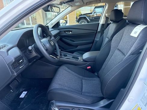 New 2025 Honda Accord SE image 8