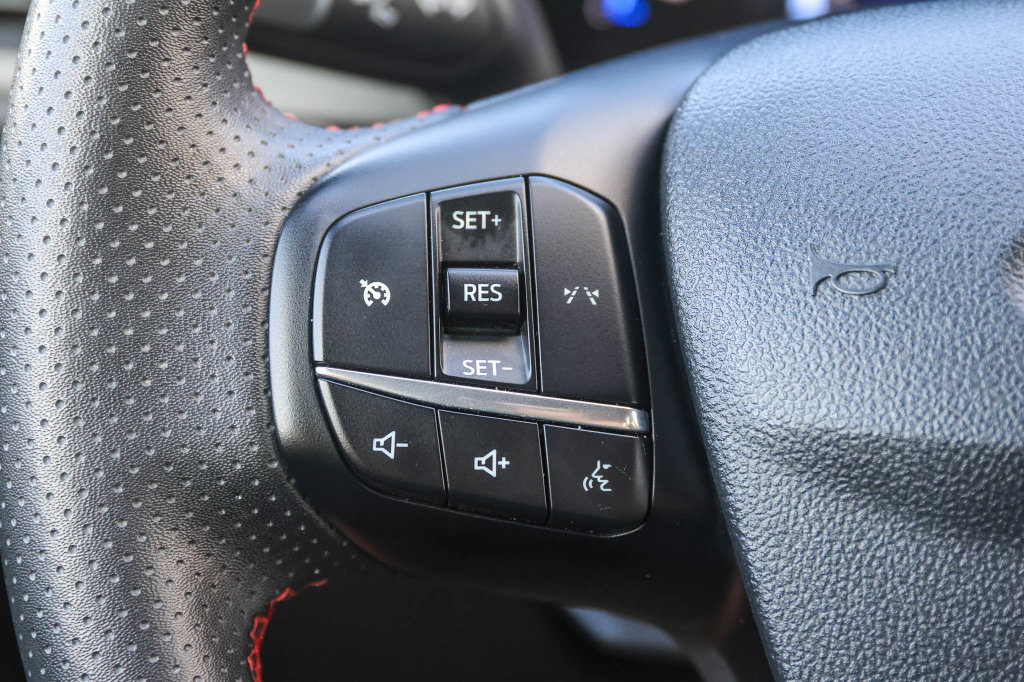 Used 2025 Ford Escape ST-Line AWD/4WD image 26