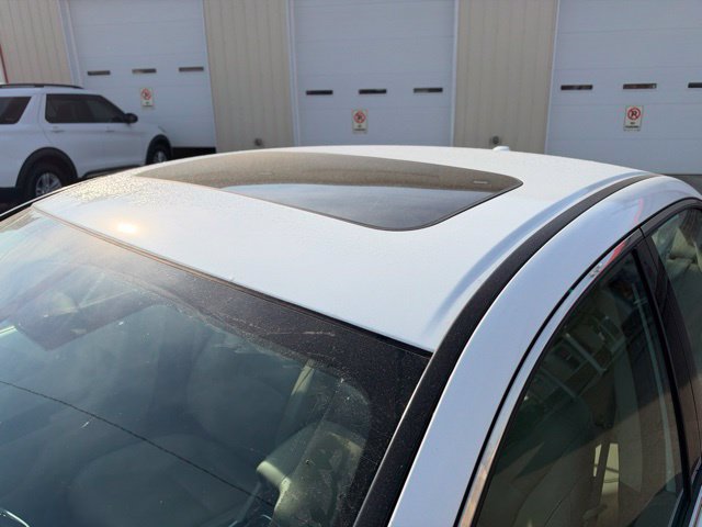 Used 2017 Honda Accord EX-L image 9