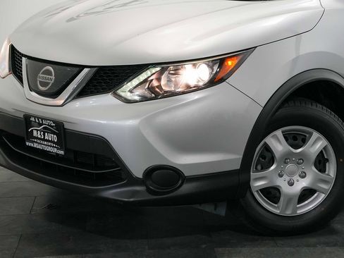 Used 2019 Nissan Rogue Sport S FWD image 10