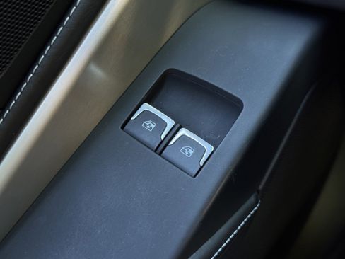 Used 2016 Chevrolet Corvette Z06 w/ 3LZ Preferred Equipment Group image 21