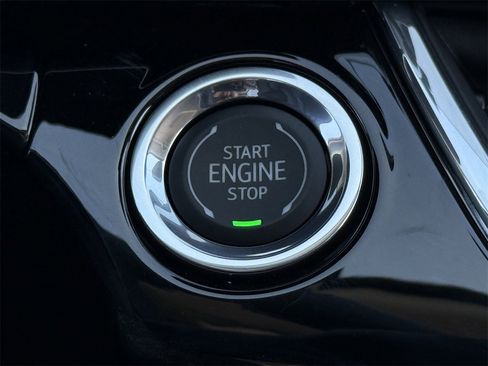 New 2026 Chevrolet Trax ACTIV w/ Sunroof Package image 21