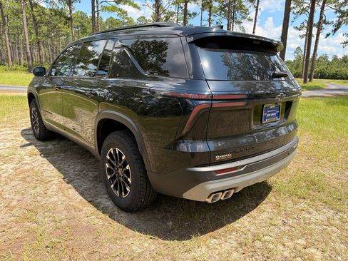 New 2026 Chevrolet Traverse Z71 w/ Enhanced Driving Package AWD/4WD image 3