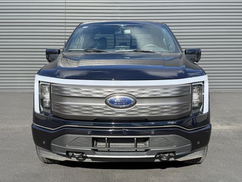 Used 2023 Ford F150 Lightning Lariat AWD/4WD image 6